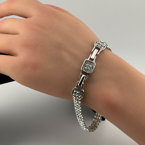 Vintage Signed Swan Swarovski Crystal Tennis Bracelet - Picture 5 of 5